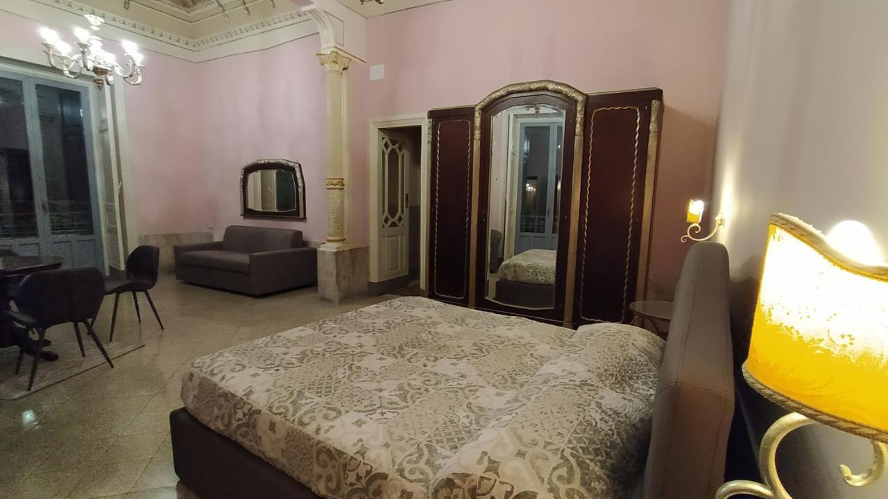 Palazzo Arcidiacono - Luxury Holidays Катания Екстериор снимка