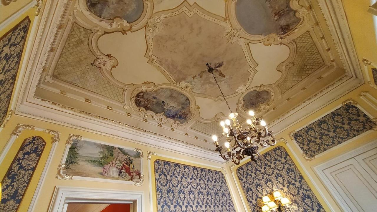 Palazzo Arcidiacono - Luxury Holidays Катания Екстериор снимка