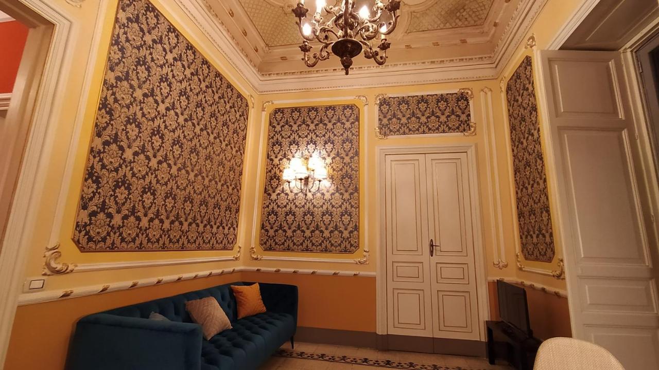 Palazzo Arcidiacono - Luxury Holidays Катания Екстериор снимка