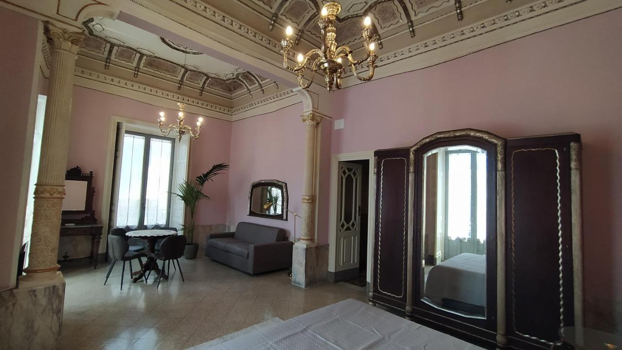 Palazzo Arcidiacono - Luxury Holidays Катания Екстериор снимка